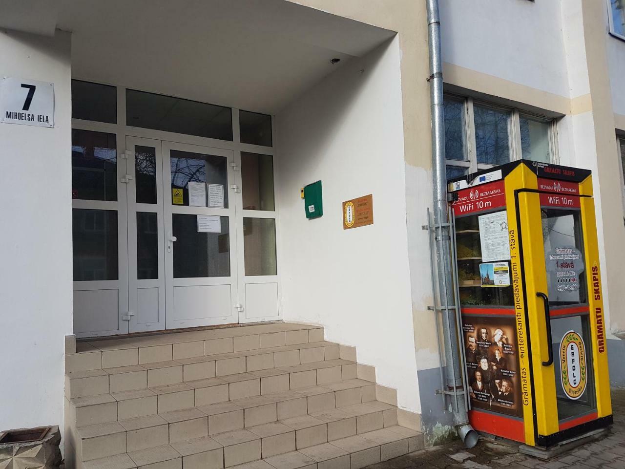Apartament Erfolg 11 ダウガフピルス エクステリア 写真